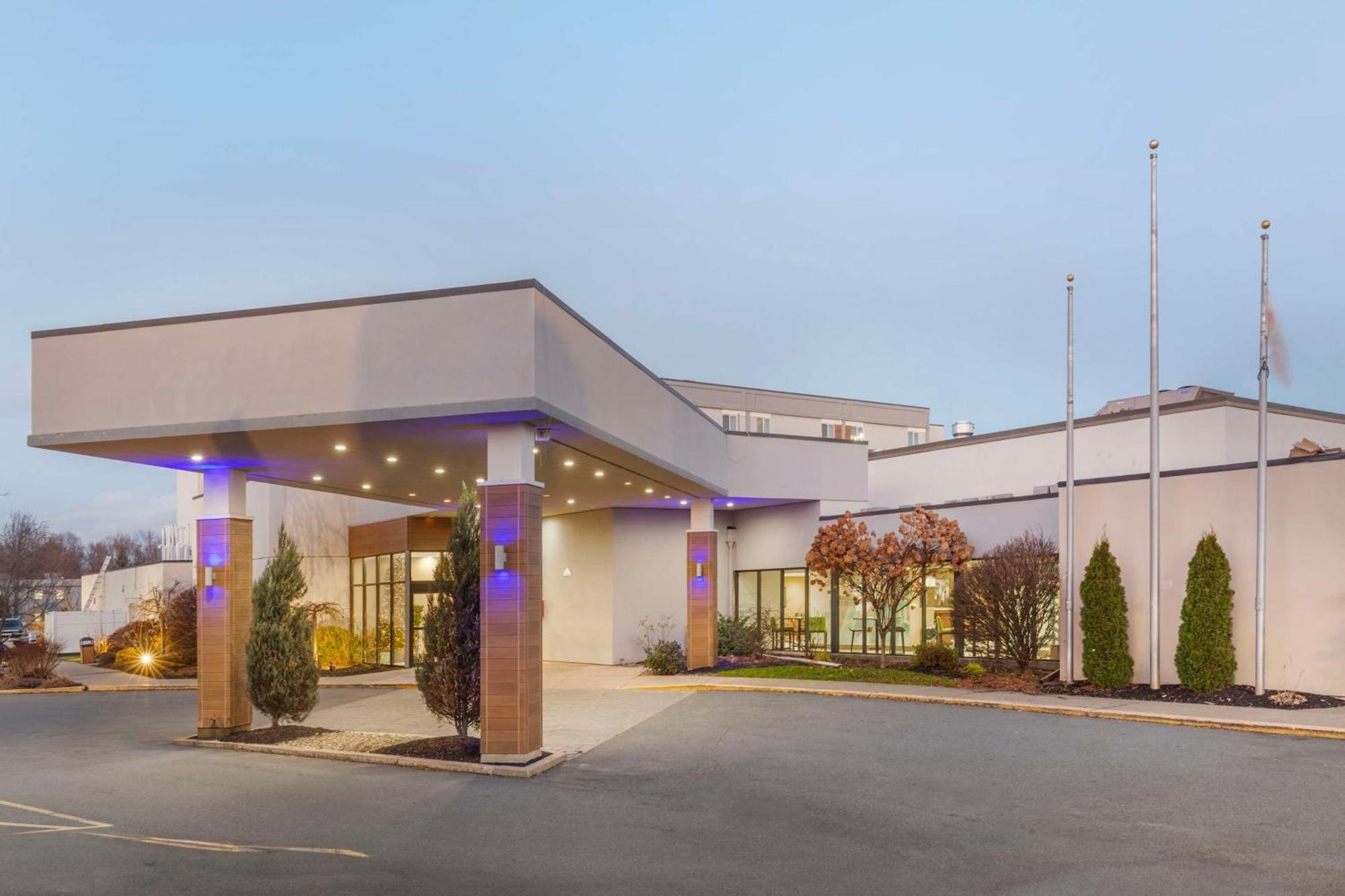 Best Western Plus New Englander Woburn Ngoại thất bức ảnh